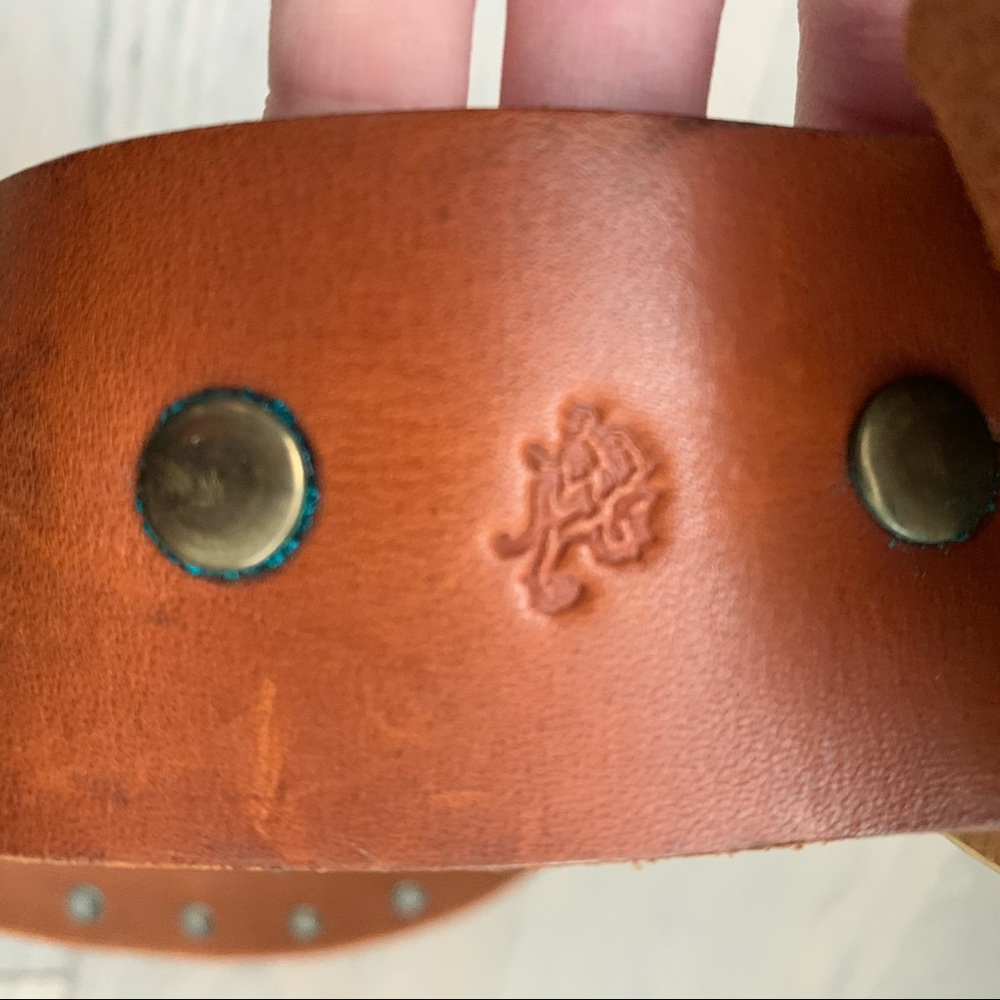 Vintage Red Monkey belt - Picture 5 of 5